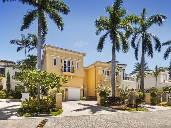 4034 Island Estates Dr , Aventura, FL 33160