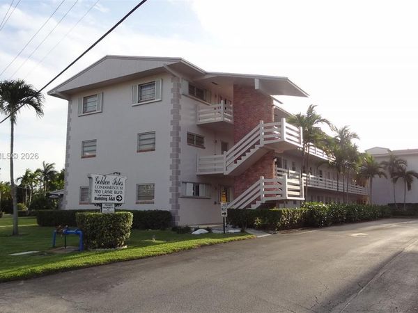 700 Layne Blvd , Unit 319, Hallandale Beach, FL 33009