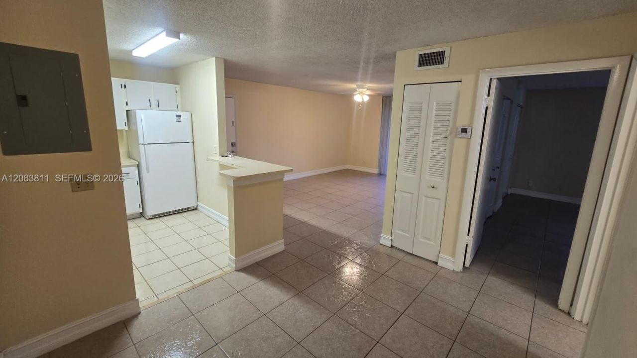 10765 Cleary Blvd, Unit 203, Plantation, FL 33324 Photo
