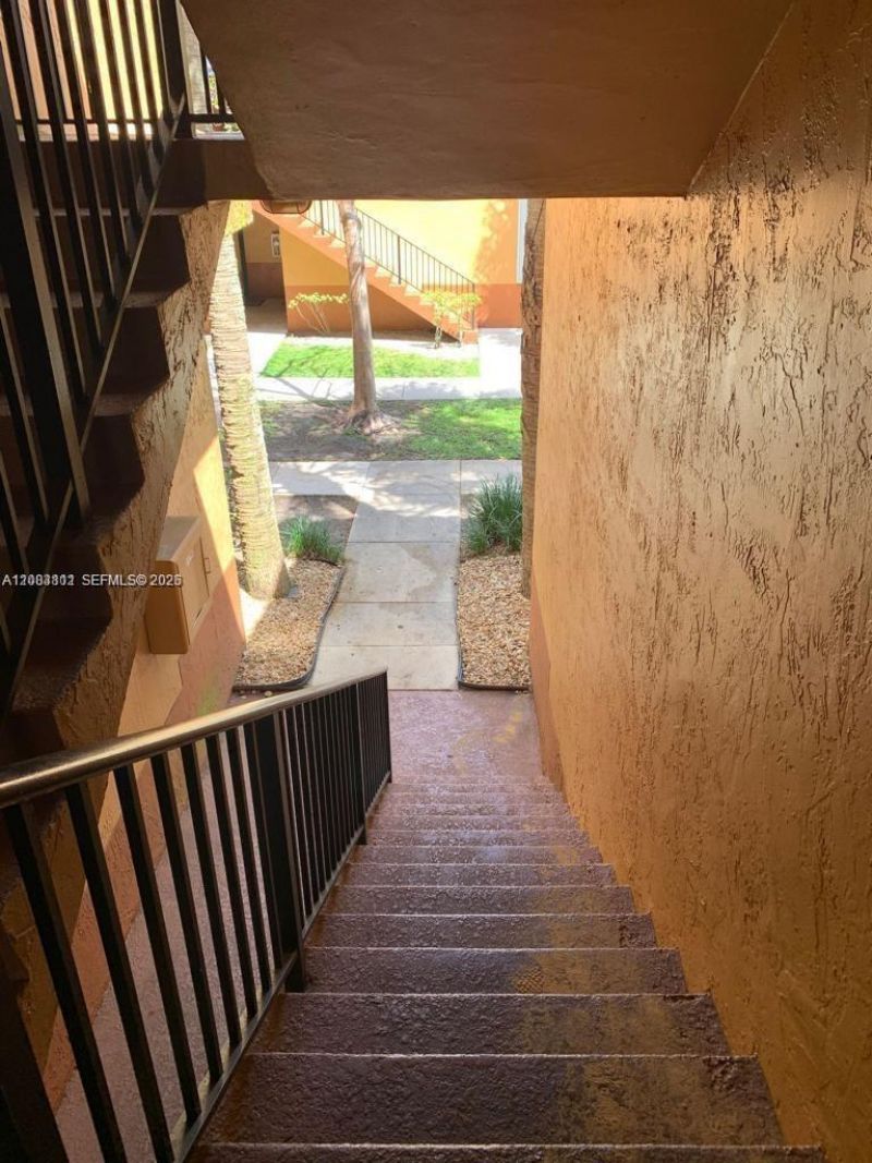 10765 Cleary Blvd, Unit 203, Plantation, FL 33324 Photo