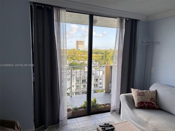 2350 NE 135th St, Unit 903, North Miami, FL 33181