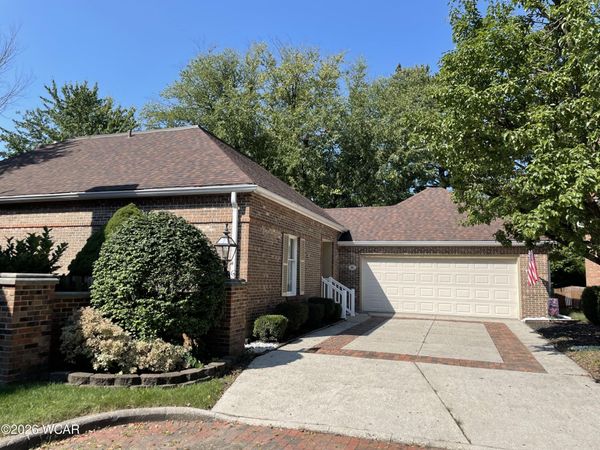 4 Sheffield Lane, Lima, OH 45805