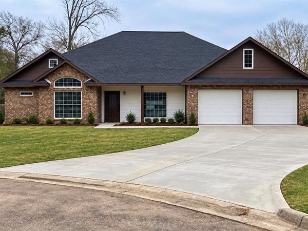 704 Kimberly Lane , Canton, TX 75103
