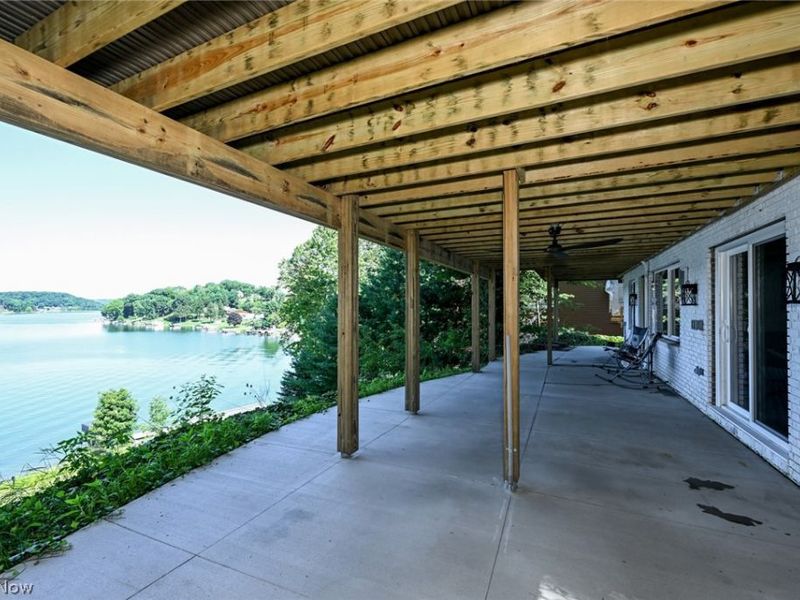 174 Cheyenne Trail , Malvern, OH 44644 Photo 16
