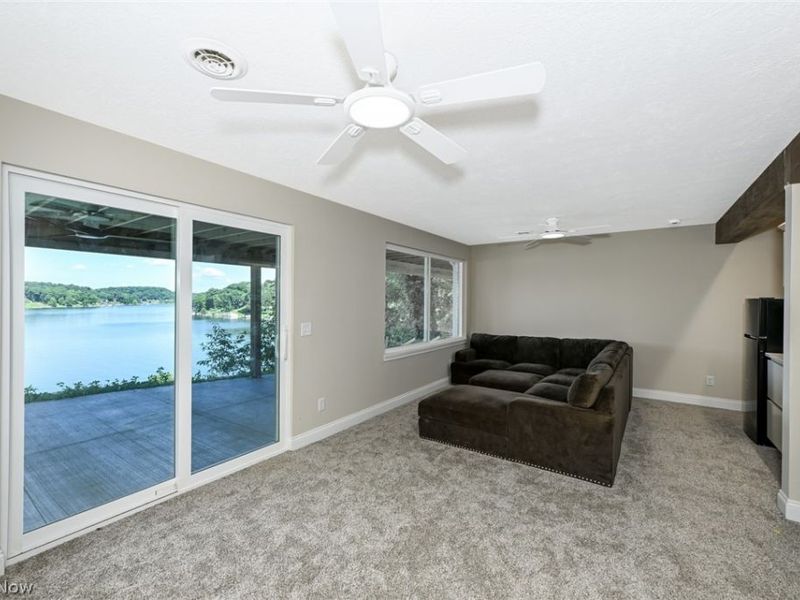 174 Cheyenne Trail , Malvern, OH 44644 Photo 22