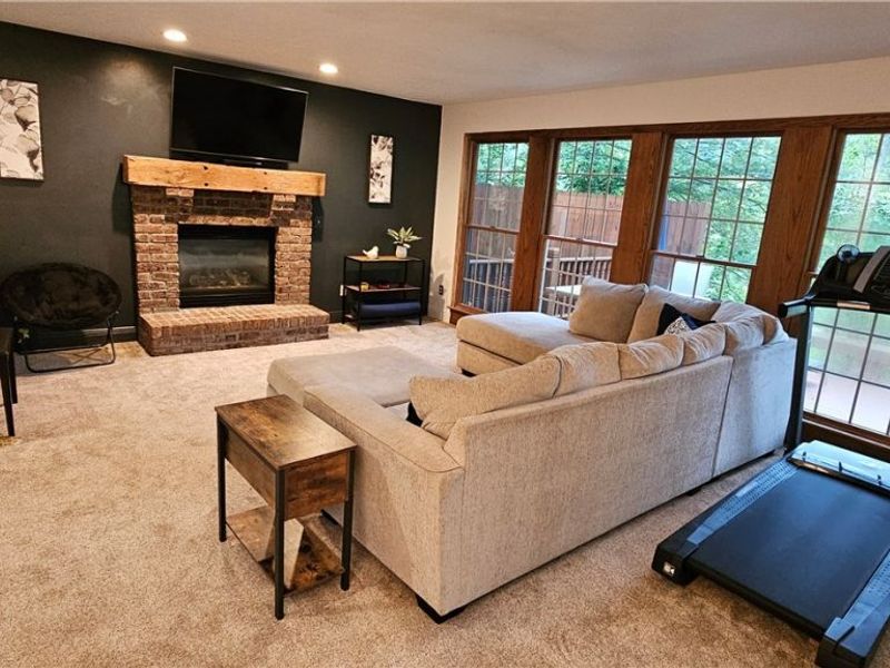 700 Stillwater Drive, Deerfield, OH 44411 Photo 13
