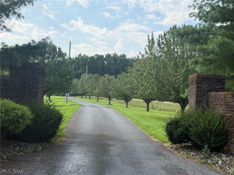 700 Stillwater Drive, Deerfield, OH 44411 Photo 3