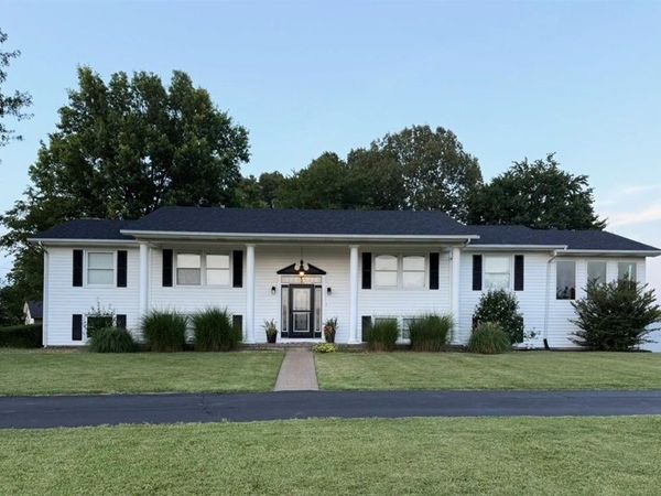 196 Green Meadow Drive , Beaver Dam, KY 42320