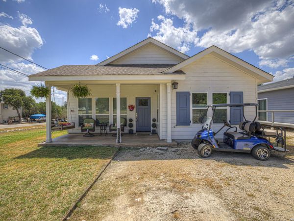 2870 Candlelight, Canyon Lake, TX 78133