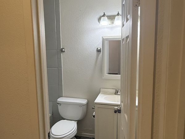 128 MEADOW HL, Converse, TX 78109