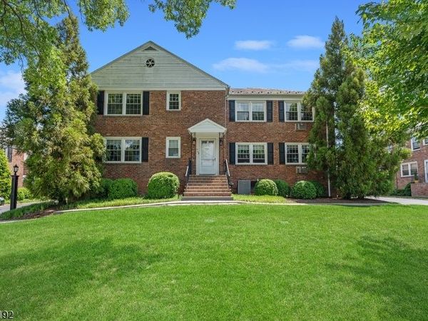68 New Engave, Summit, NJ 07901