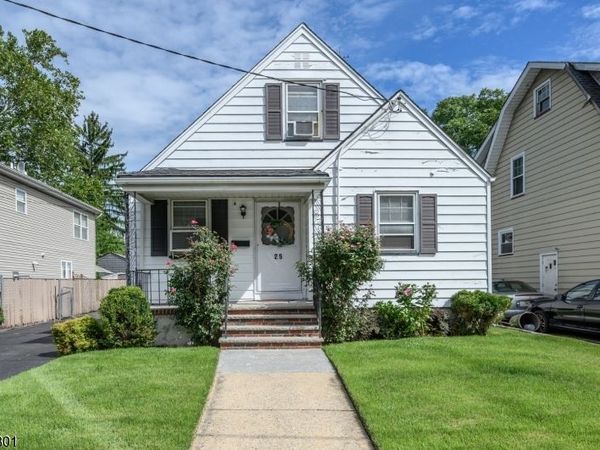 25 Broad Ter, Bloomfield, NJ 07003