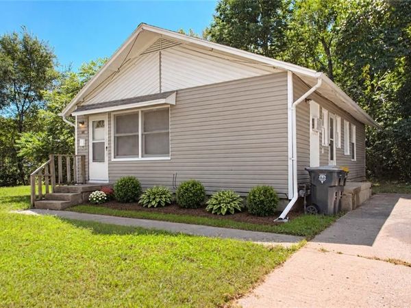 4319 Towers Road, Kansas City, MO 64130