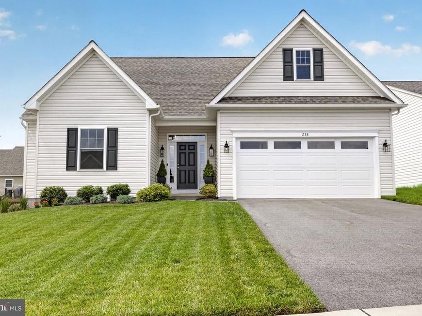 228 Flintwood Drive, Oxford, PA 19363 Main Photo