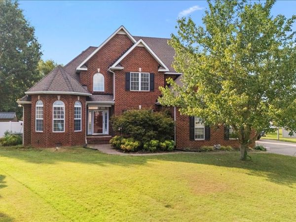 427 Garden City Dr , Murfreesboro, TN 37127