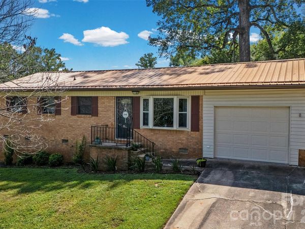 2435 Lewiston Drive , Gastonia, NC 28054
