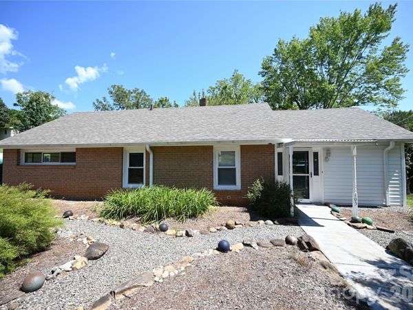 105 Owens Avenue NE, Drexel, NC 28690