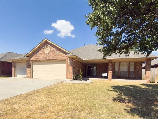 1633 SW 32nd Street, Moore, OK 73160