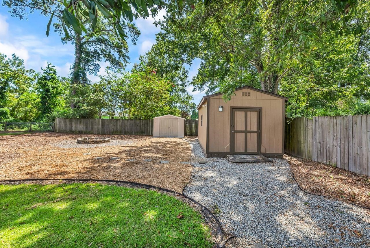 5582 Dogwood Circle Photo 32