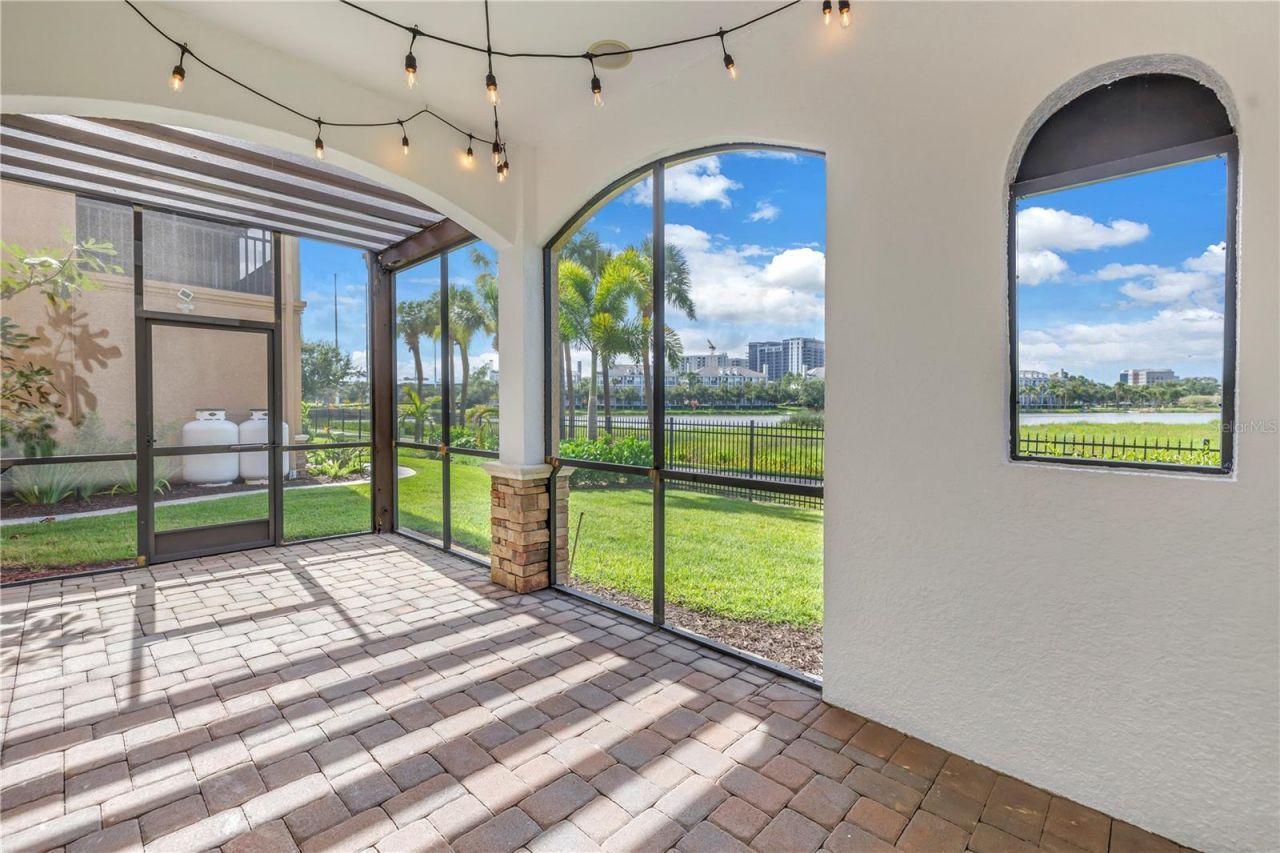 651 Saxony Boulevard, Saint Petersburg, FL 33716 Photo
