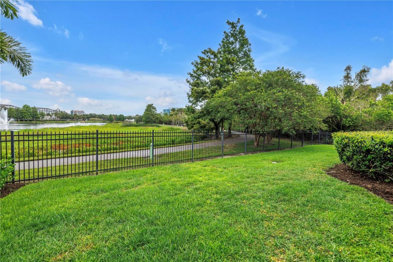 651 Saxony Boulevard, Saint Petersburg, FL 33716 Photo