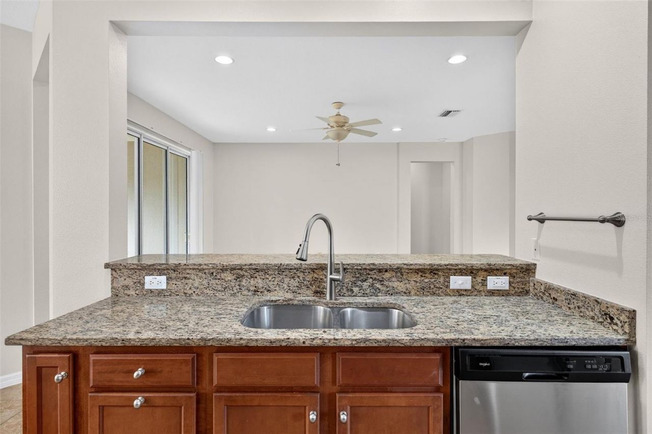 6744 45th Terrace E, Bradenton, FL 34203 Photo