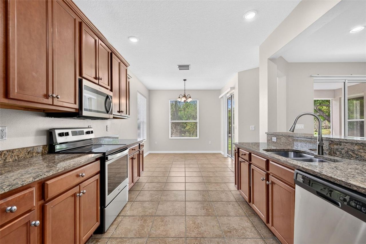 6744 45th Terrace E, Bradenton, FL 34203 Photo
