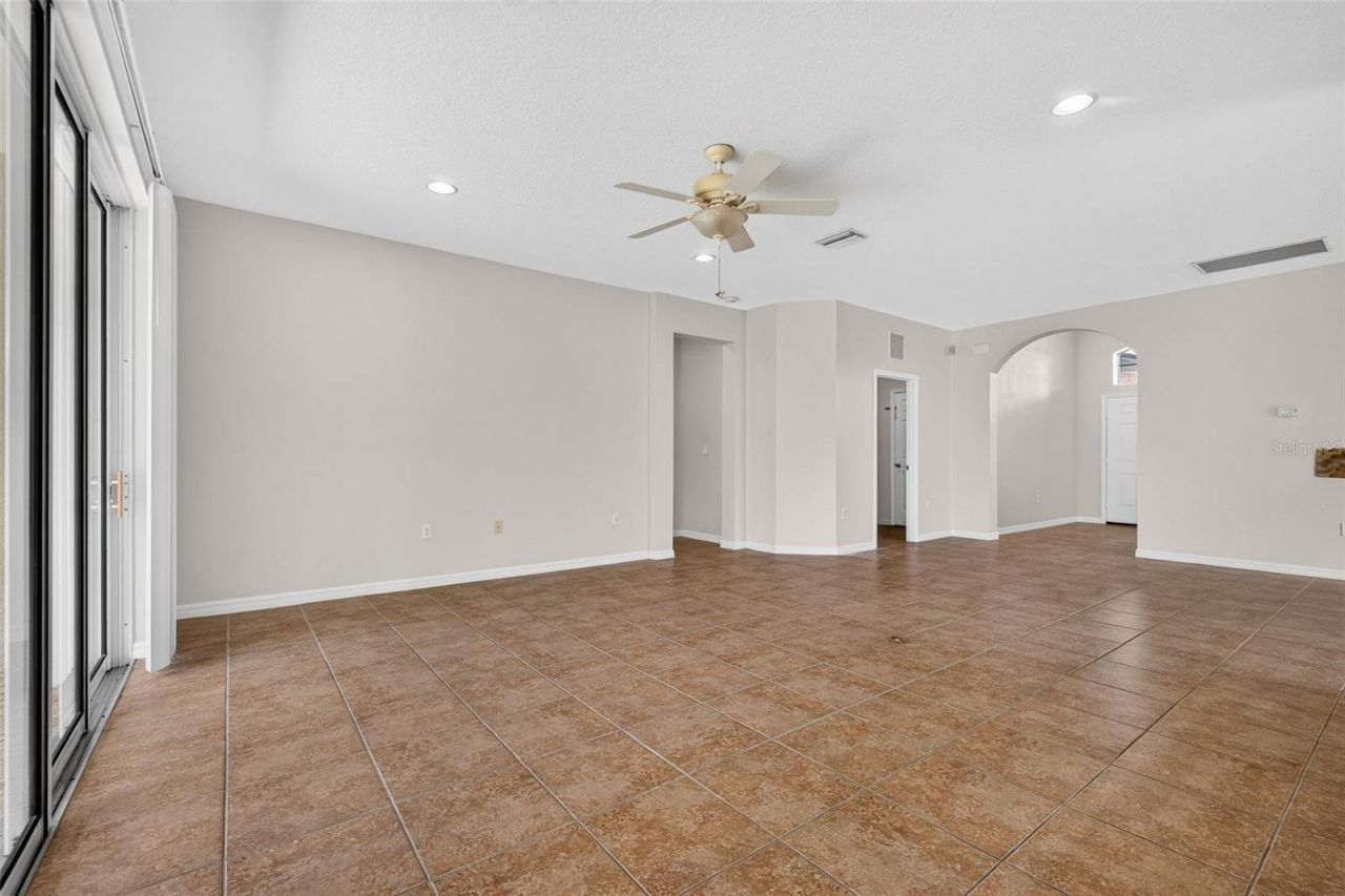 6744 45th Terrace E, Bradenton, FL 34203 Photo