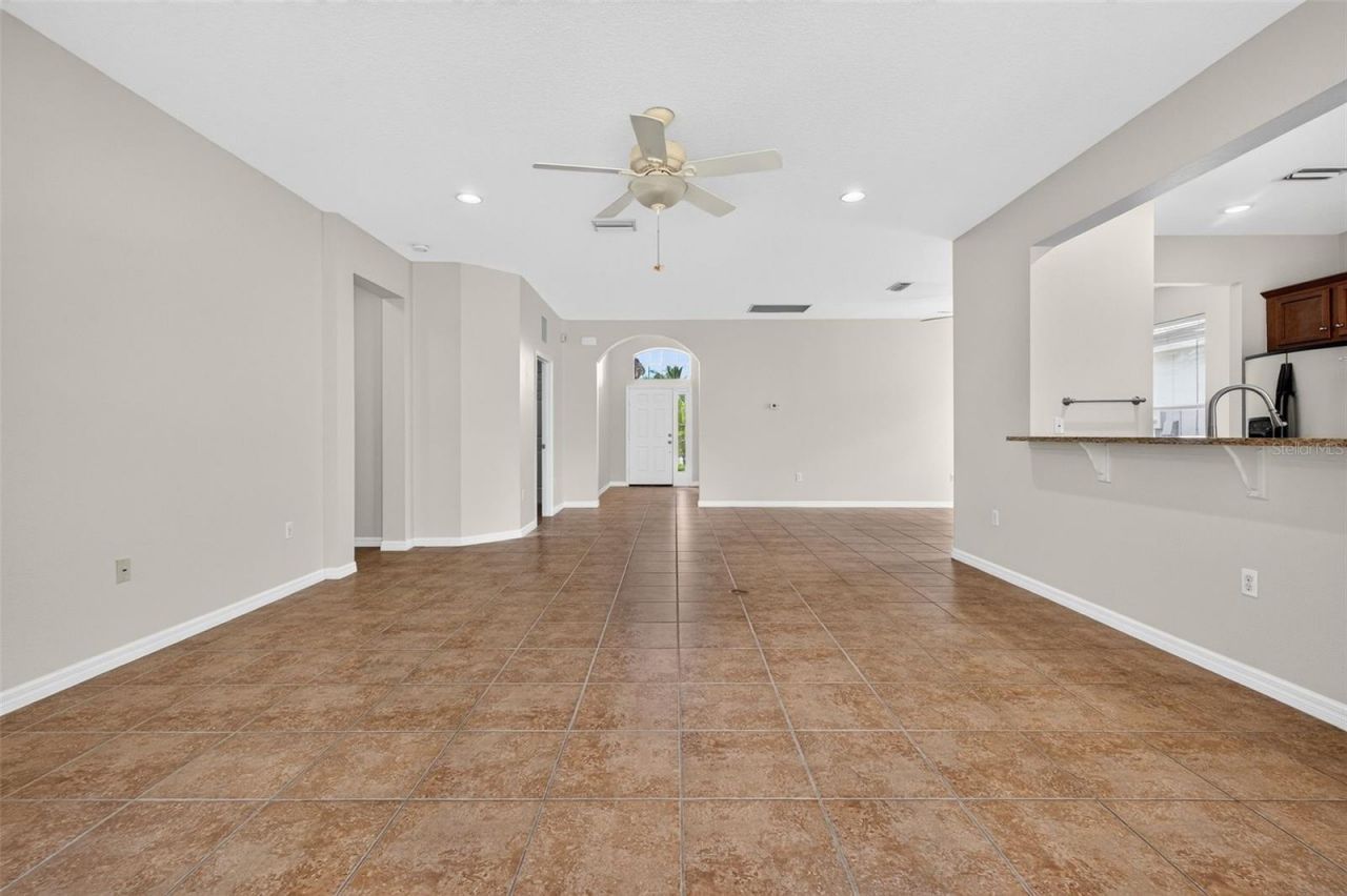 6744 45th Terrace E, Bradenton, FL 34203 Photo