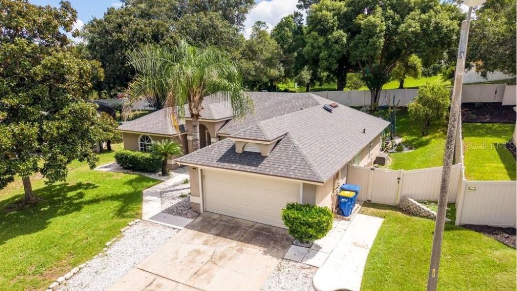 859 High Pointe Circle , Minneola, FL 34715 Photo