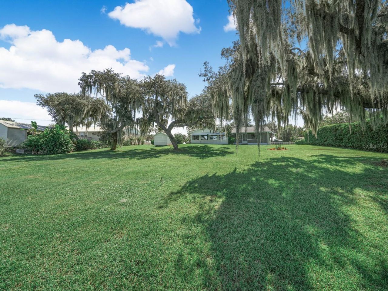 619 Lake Blue Drive , Lake Placid, FL 33852 Photo