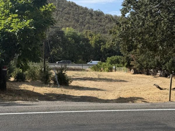 10485 Blackwell Road, Central Point, OR 97502