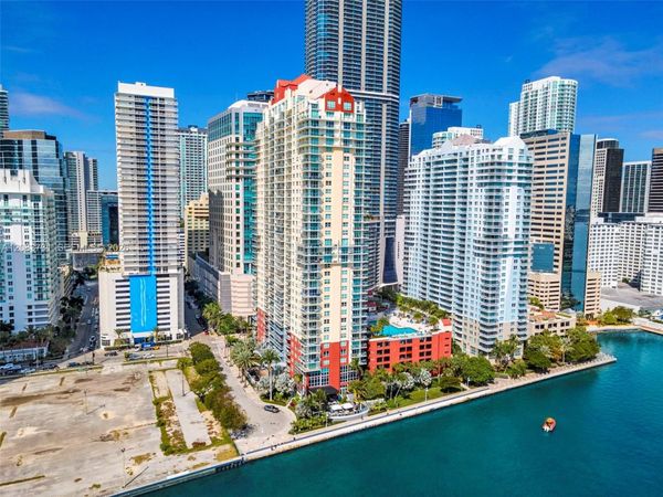 1155 Brickell Bay Dr , Unit 202, Miami, FL 33131
