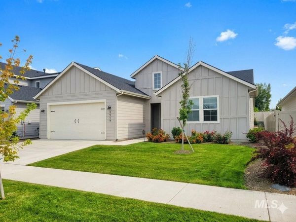 8959 W Moon River Dr, Star, ID 83669