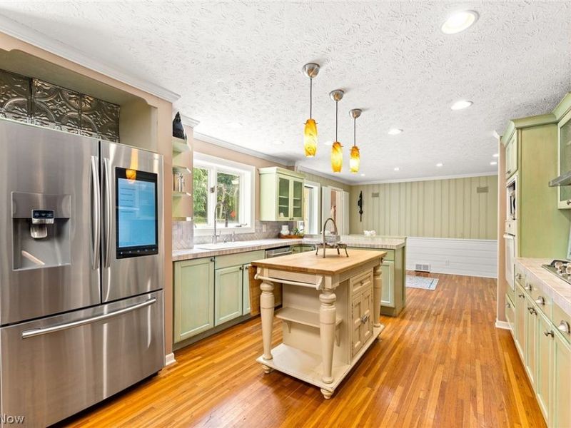 1375 N Revere Road, Akron, OH 44333 Photo 7