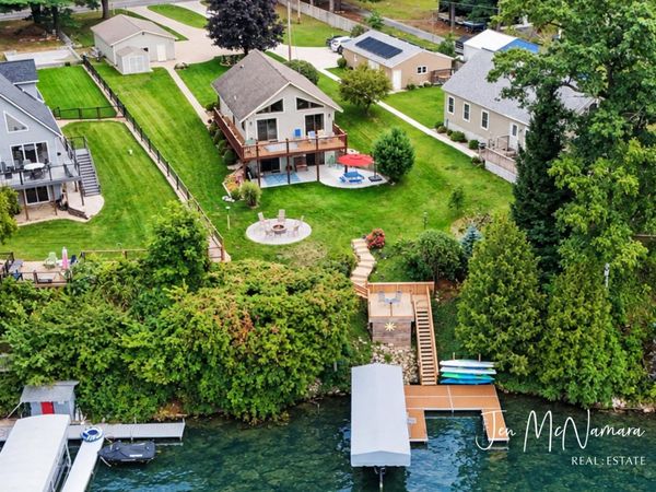 5919 S Croton Hardy Drive, Newaygo, MI 49337