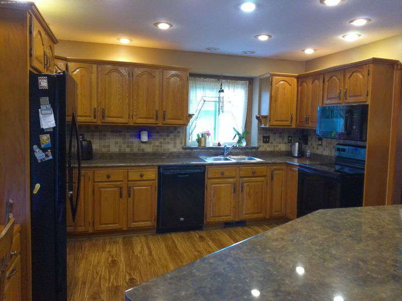 35 Kamman Circle, New Bremen, OH 45869 Photo 13