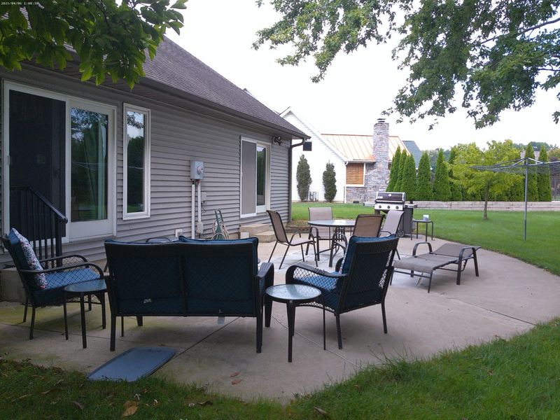 35 Kamman Circle, New Bremen, OH 45869 Photo 6