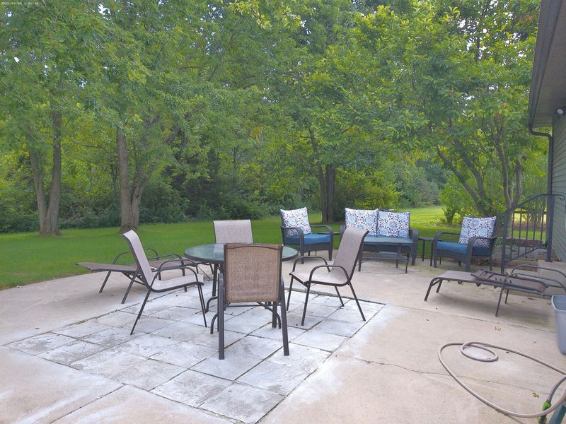 35 Kamman Circle, New Bremen, OH 45869 Photo 8