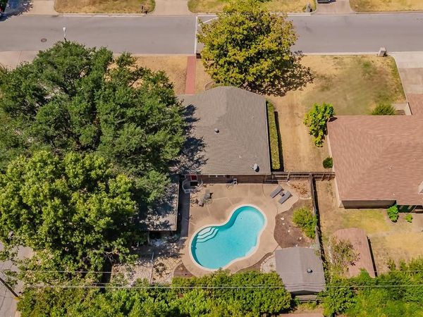 5500 Meadow Oak Street, North Richland Hills, TX 76180