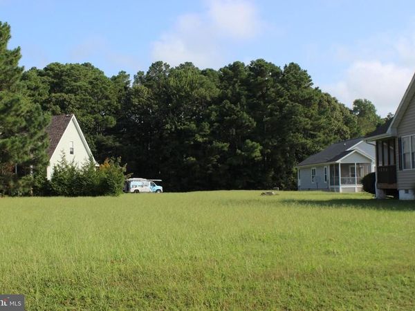 30 DOUBLOON DRIVE , GREENBACKVILLE, VA 23356
