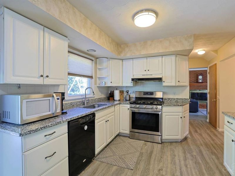 5653 Christine Drive, Fairfield, OH 45014 Photo 12