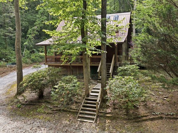 110 Seye Wailo Trail, Clarkesville, GA 30523