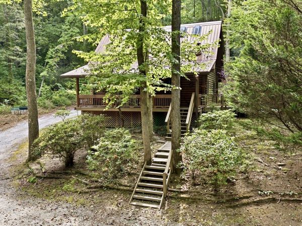 110 Seye Wailo Trail, Clarkesville, GA 30523