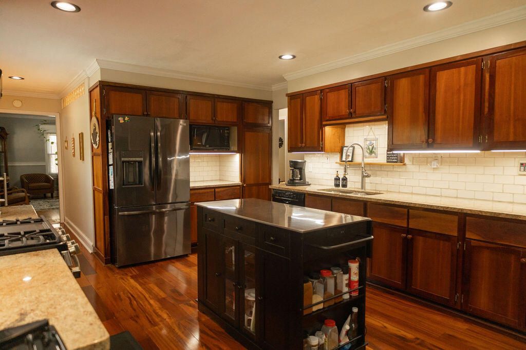 114 Sharon Drive Photo 16