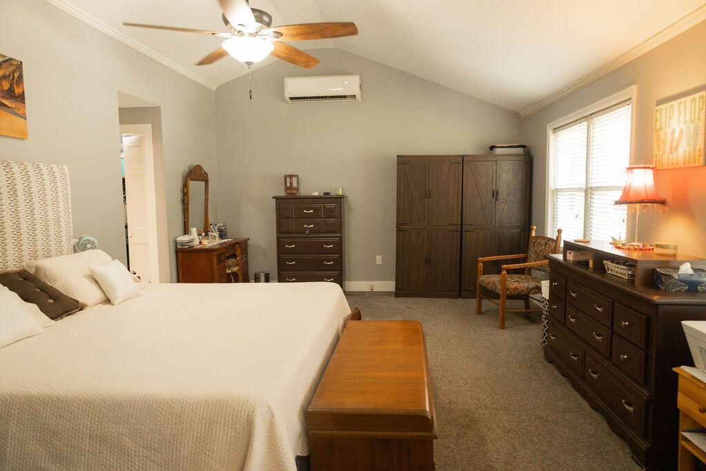 114 Sharon Drive Photo 23