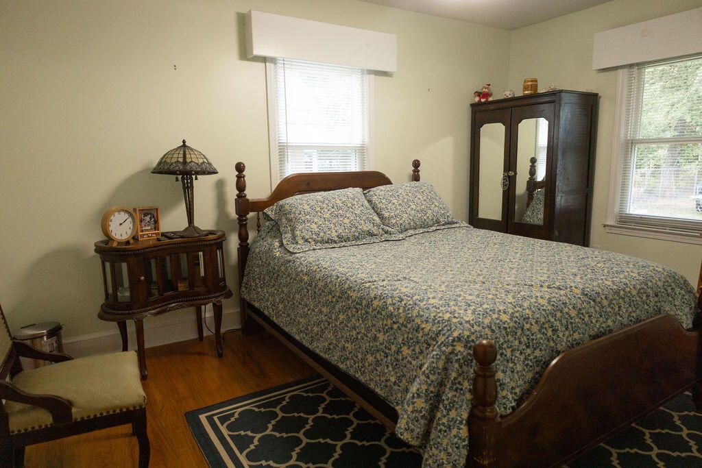 114 Sharon Drive Photo 27