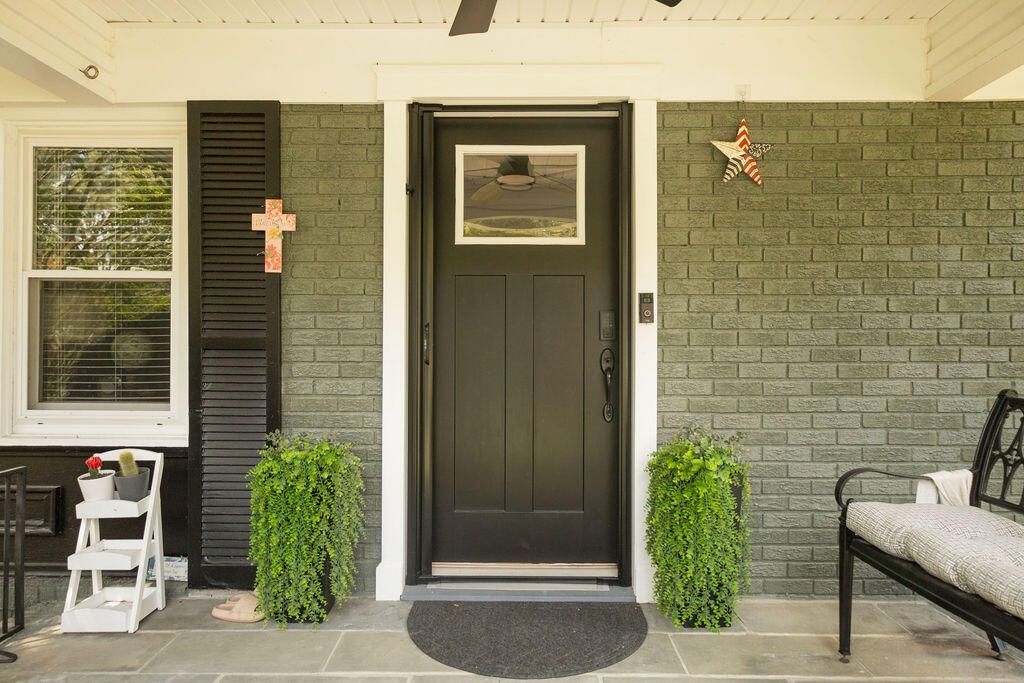 114 Sharon Drive Photo 6