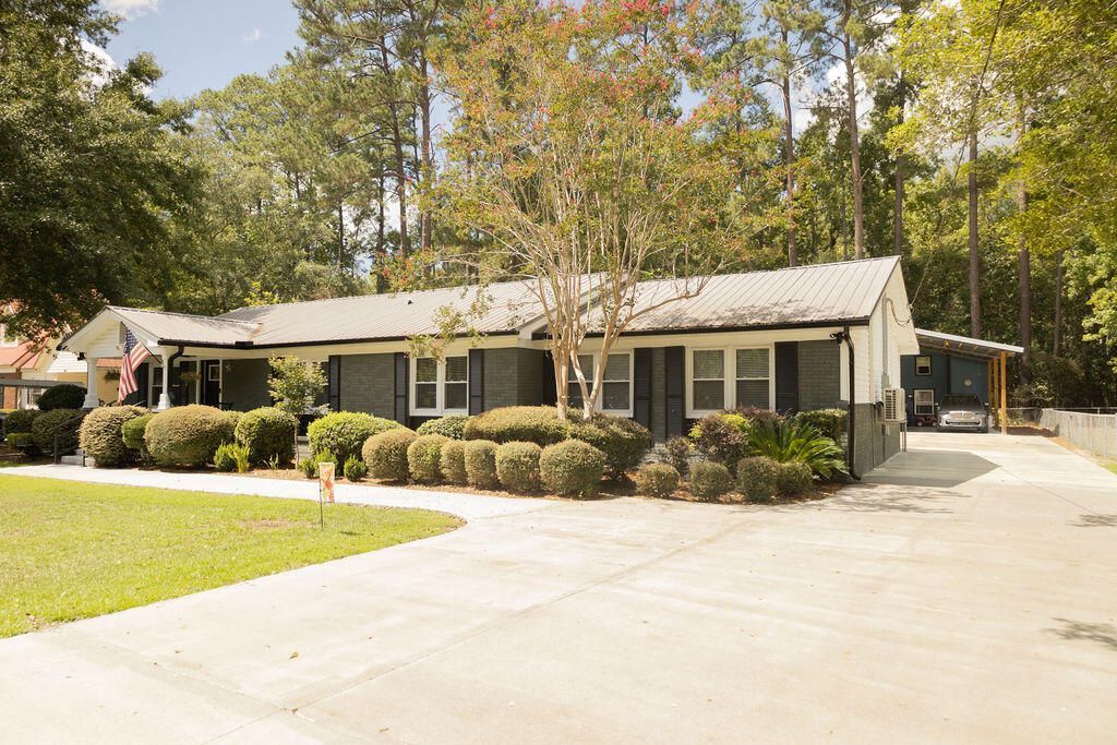 114 Sharon Drive Photo 7