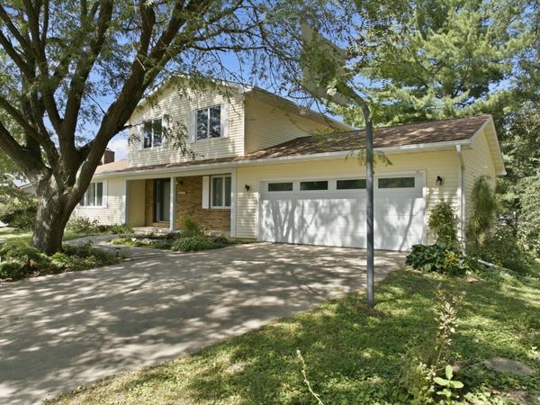 910 Juanita Avenue, Cedar Falls, IA 50613